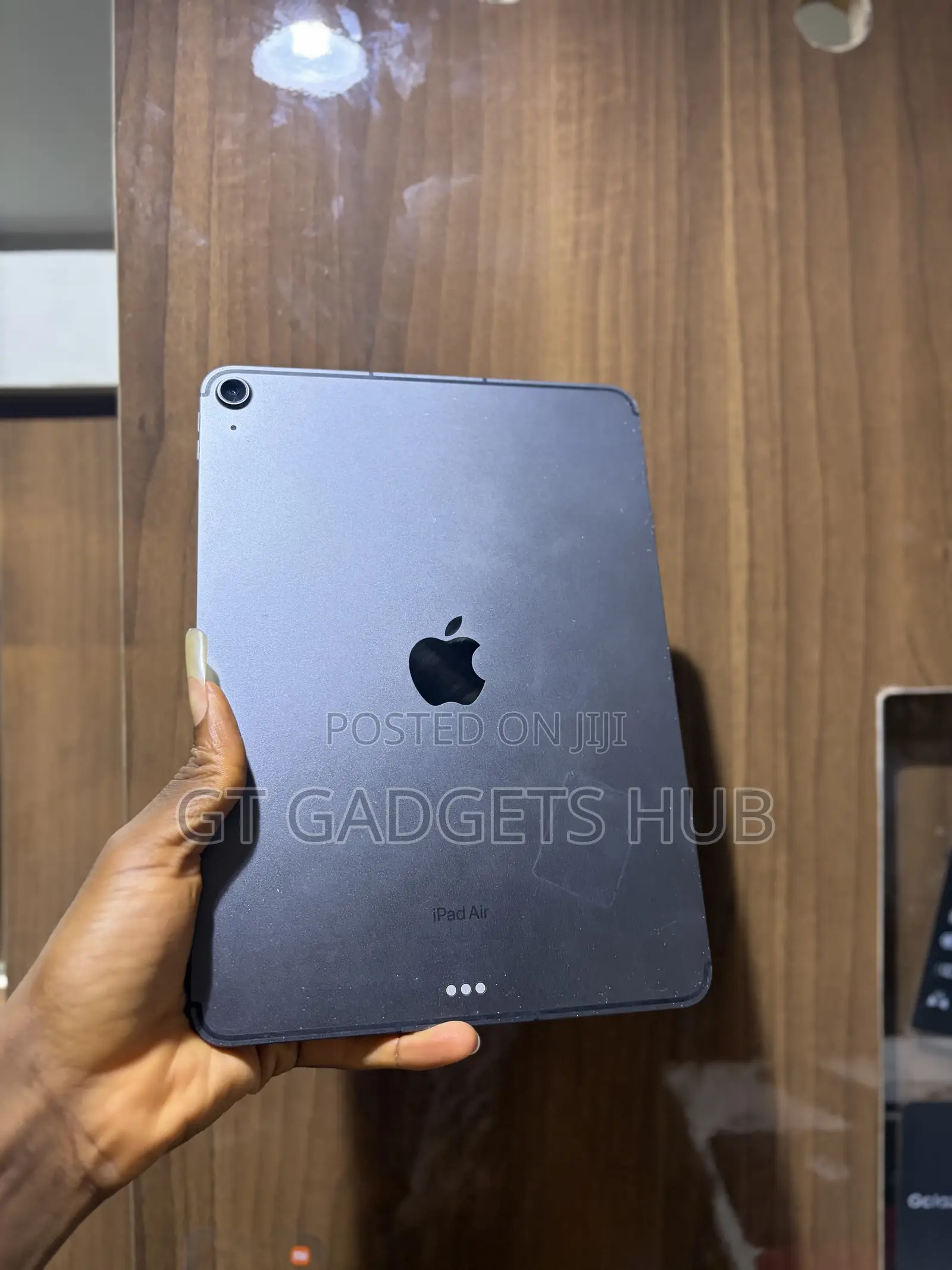 Apple iPad 5 (2022) 64 GB Gray