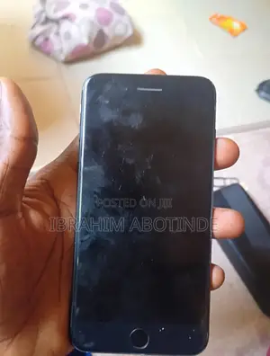 Apple iPhone 7 Plus 32 GB Black