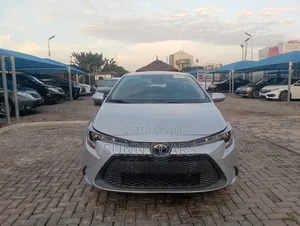 Toyota Corolla LE 2020 Blue