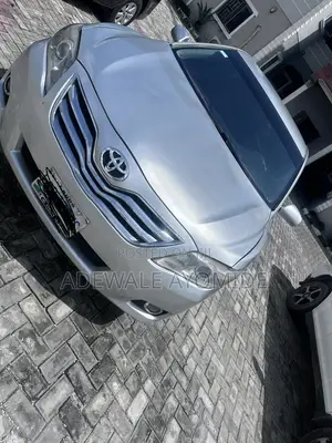 Toyota Camry 2010 Silver