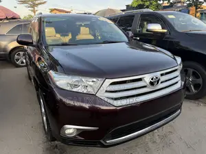 Toyota Highlander 2012 Black