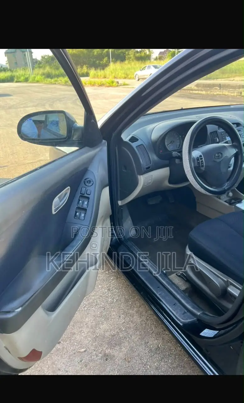 Hyundai Elantra 1.6 Automatic 2009 Black
