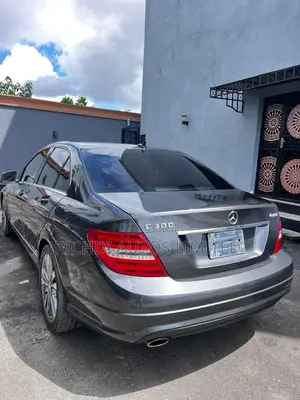Mercedes-Benz C300 2013 Gray