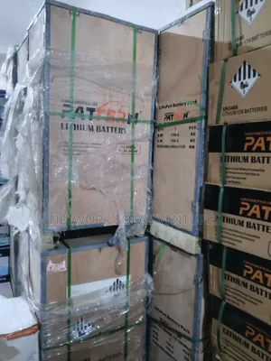 15.36kwh 51.2v Pattern Solar Lithium Ion Batteries