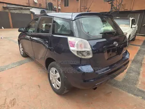 Toyota Matrix XR Hatchback AWD (1.8L 4cyl 4A) 2005 Blue