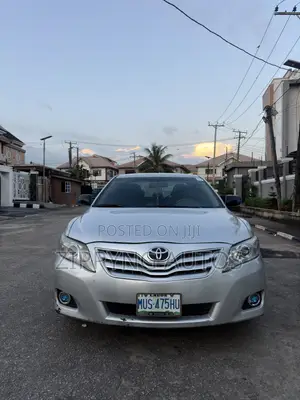 Toyota Camry LE 4dr Sedan (2.4L 4cyl 5A) 2008 Silver