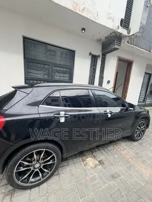 Mercedes-Benz GLA 250 2017 Black