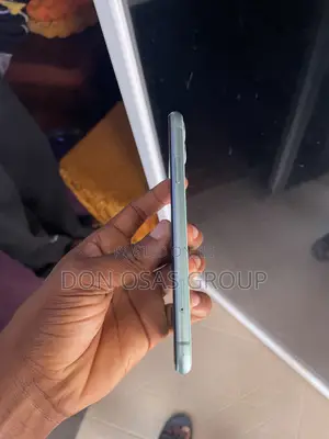 Apple iPhone 11 64 GB Green