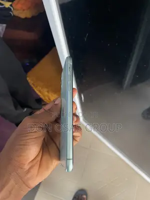 Apple iPhone 11 64 GB Green