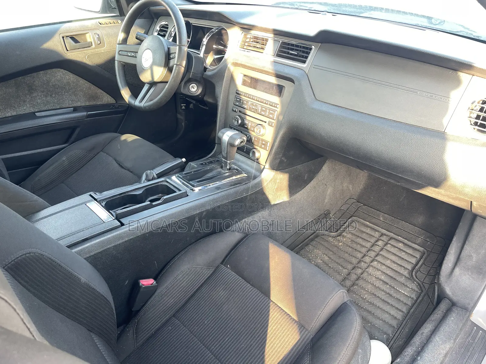Ford Mustang GT 2011 Silver