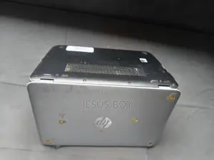 Laptop HP EliteBook 820 G3 4GB Intel Core i5 SSD 256GB