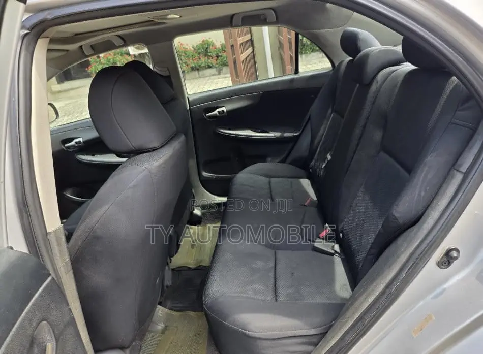 Toyota Camry 2009 Silver