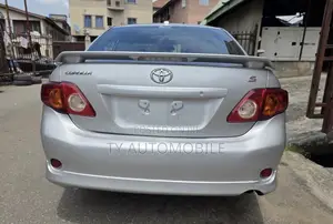 Toyota Camry 2009 Silver