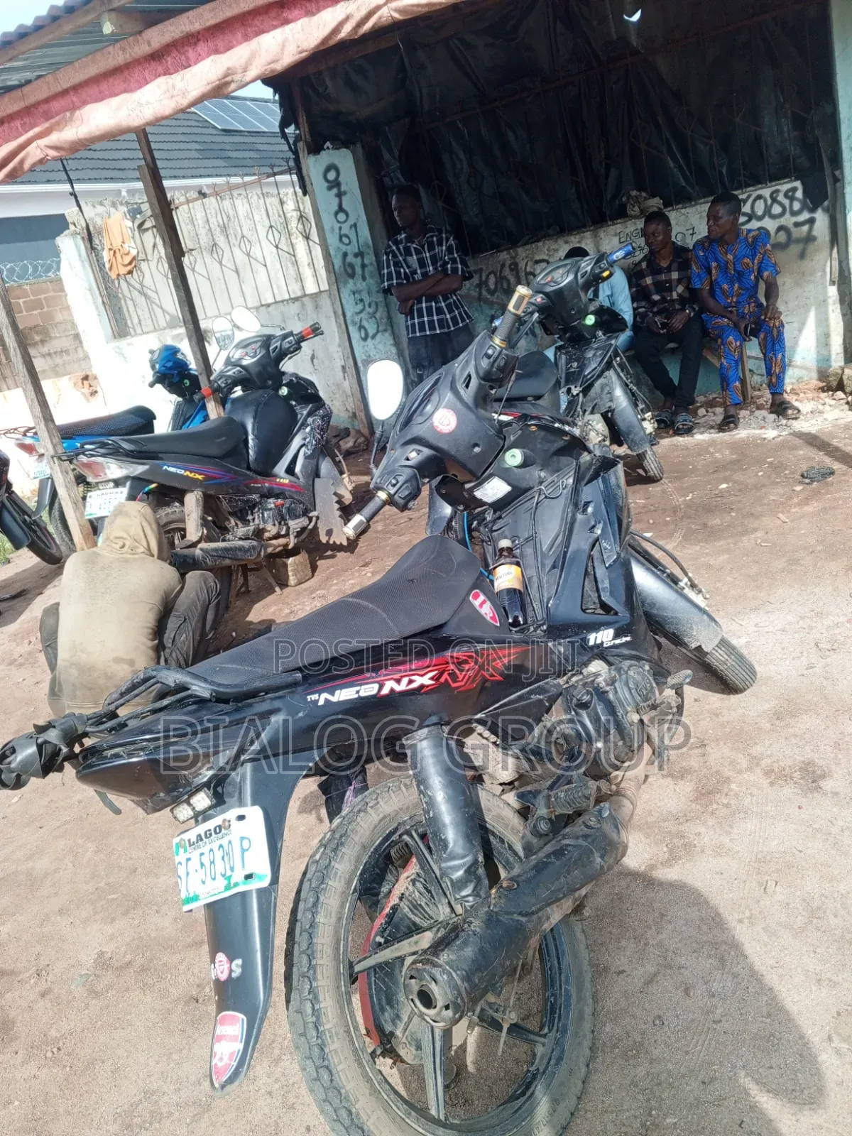TVS Neo NX 2022 Black