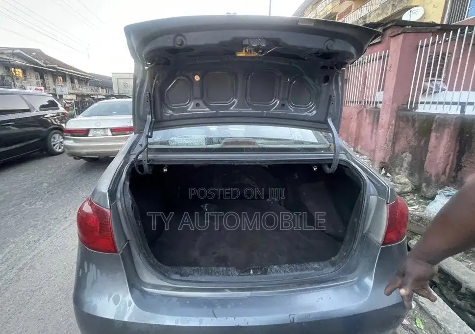 Hyundai Elantra 2009 Gray