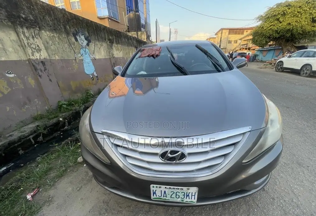 Hyundai Sonata 2012 Gray