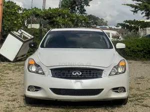 Infiniti G 2012 White