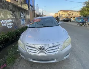 Toyota Camry 2010 Silver