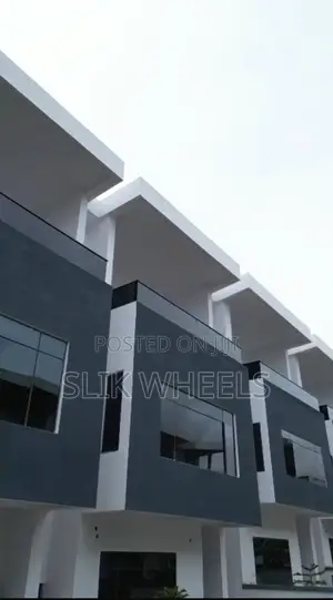 4bdrm Townhouse/Terrace in Guzape District for sale