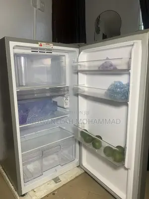 Scanfrost Refrigerator