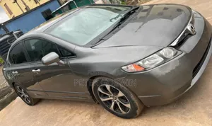 Honda Civic 2006 Gray