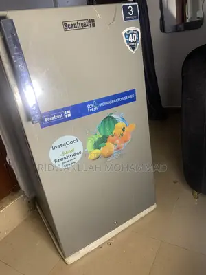 Scanfrost Refrigerator