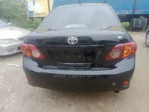 Toyota Corolla 2010 Black