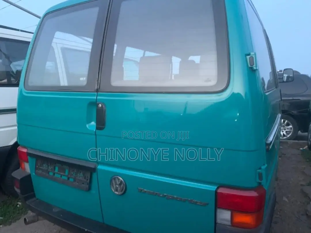 Volkswagen Transporter 2000 Green