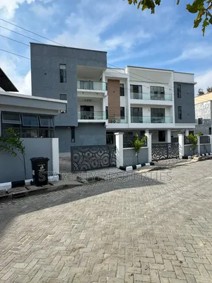 3bdrm House in Osapa London for sale