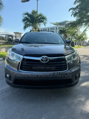 Toyota Highlander XLE V6 4x4 (3.5L 6cyl 6A) 2016 Gray