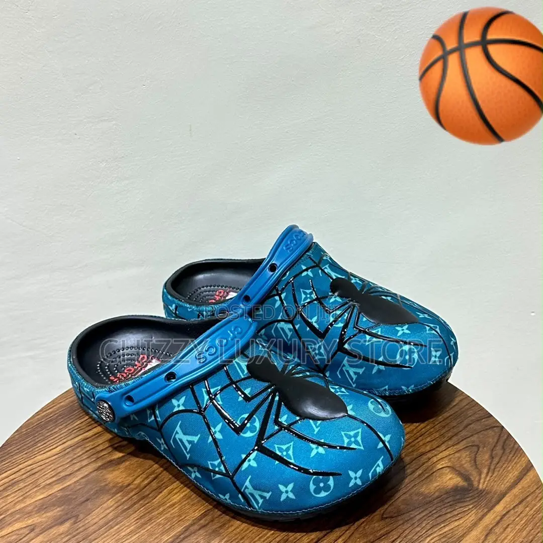 High Quality Luxury Men Crocs