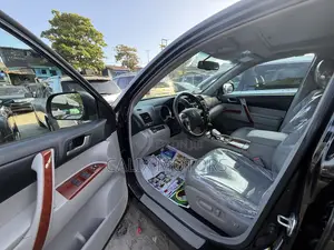 Toyota Highlander 2013 Black