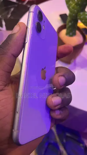 Apple iPhone 11 64 GB Purple