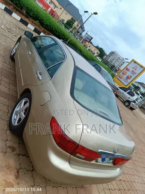 Honda Accord 2005 Gold