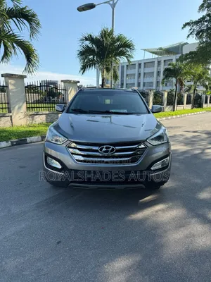Hyundai Santa Fe SE AWD 2016 Gray