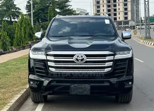 Toyota Land Cruiser 2025 Black