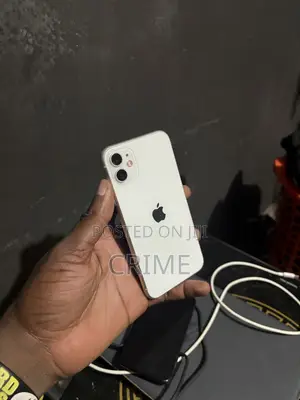 Apple iPhone 11 64 GB White