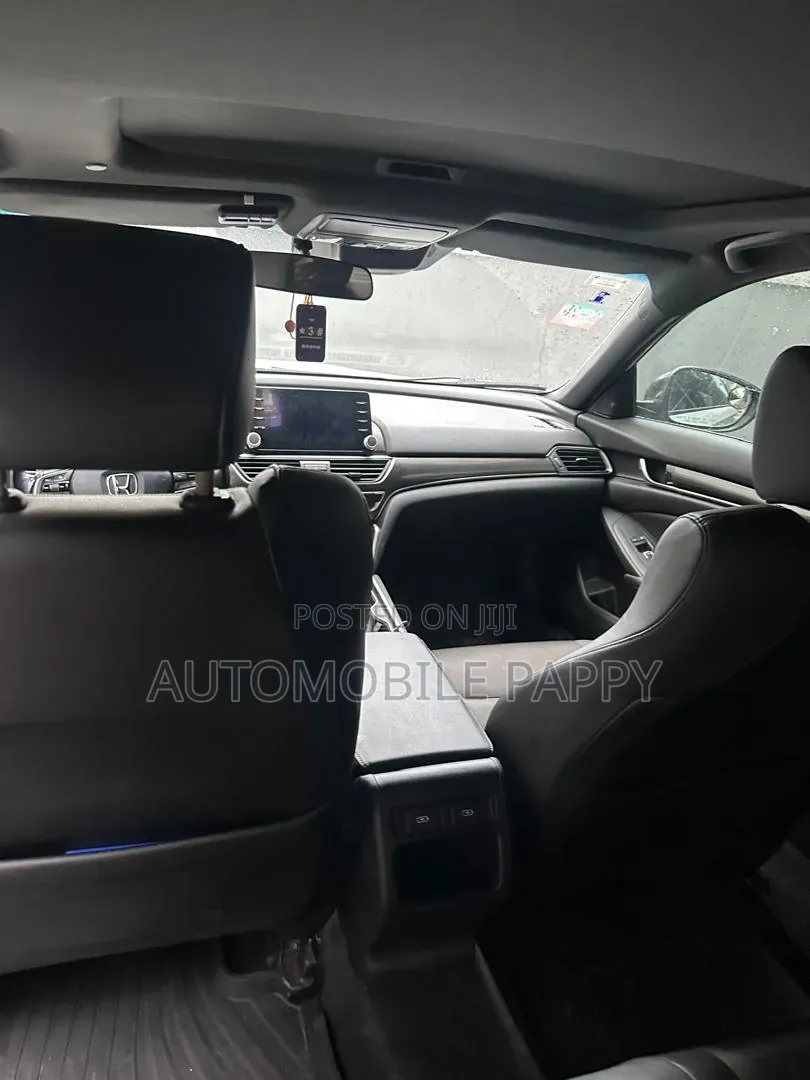 Honda Accord 2022 Silver
