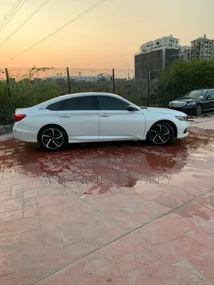 Honda Accord 2022 Silver