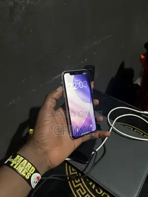 Apple iPhone 11 64 GB White