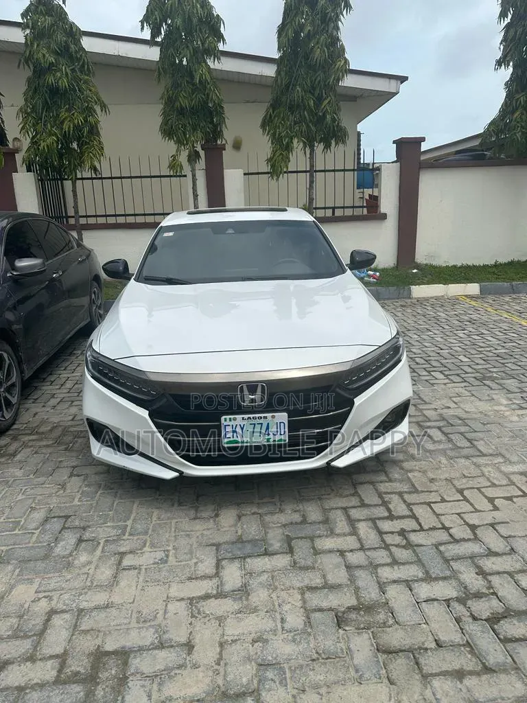 Honda Accord 2022 Silver