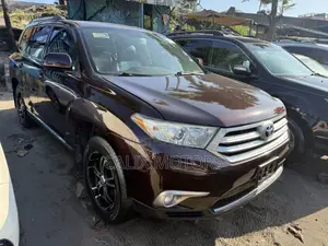 Toyota Highlander 2012 Burgundy