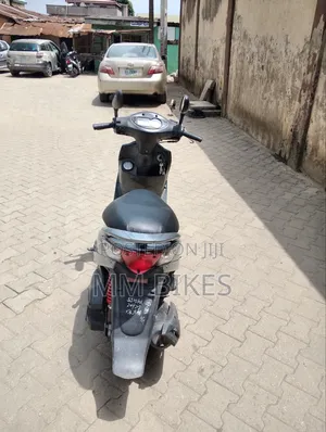 Honda 2022 Gray
