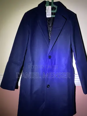 Blue Lounge/Mafia Suit