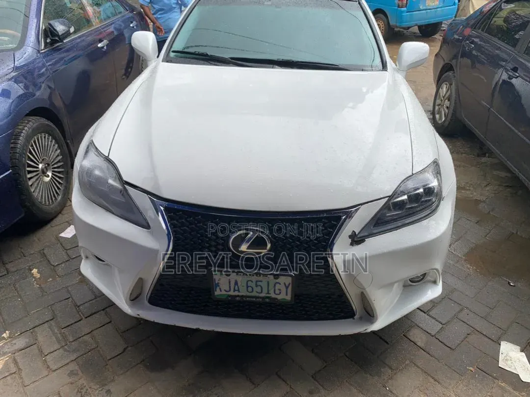 Lexus IS 250 Automatic 2010 White