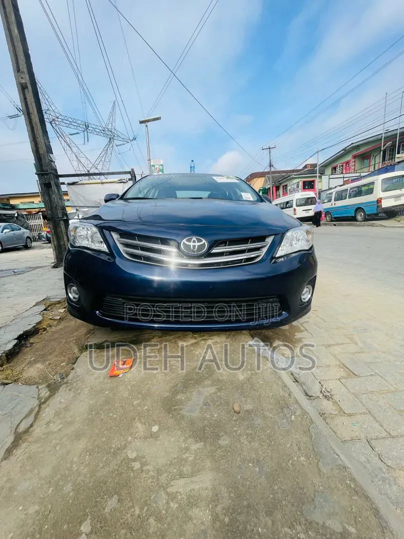 Toyota Corolla 2012 Blue