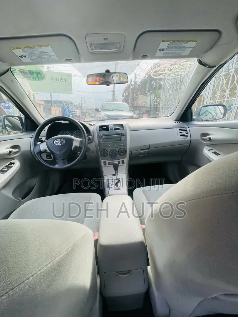 Toyota Corolla 2012 Blue