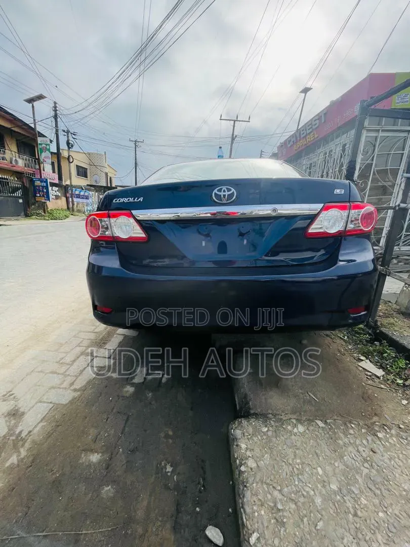 Toyota Corolla 2012 Blue