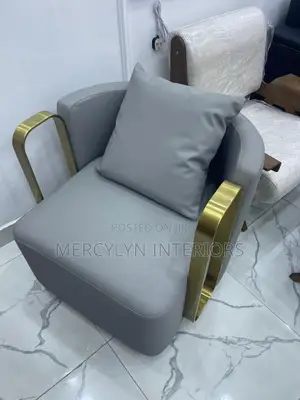 Swivel Accent Chair