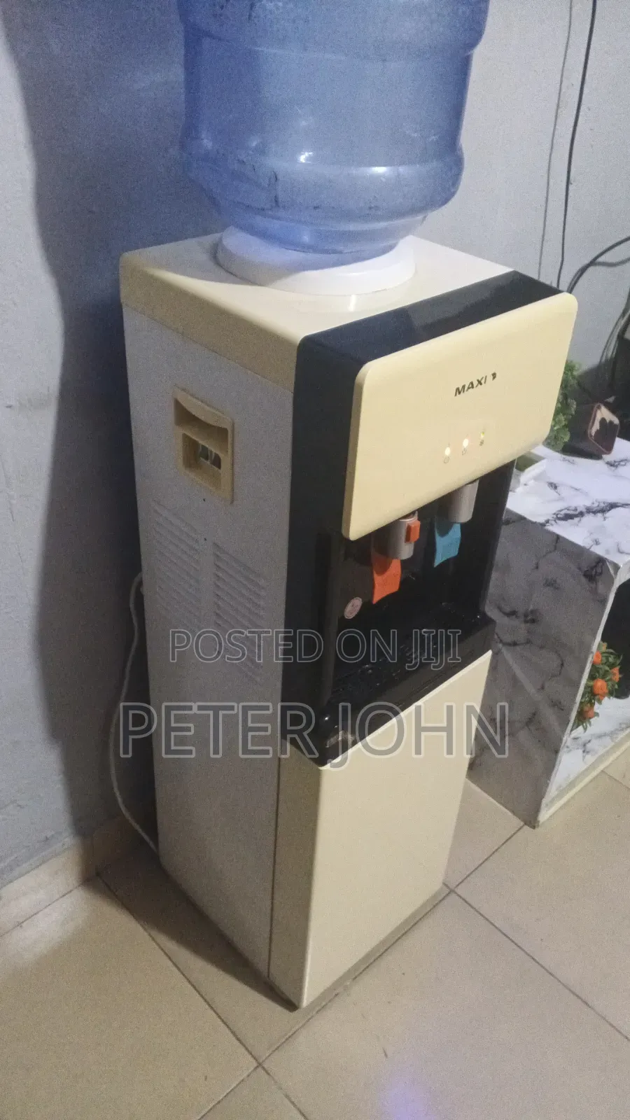 Maxi Hot and Cold Water Dispenser